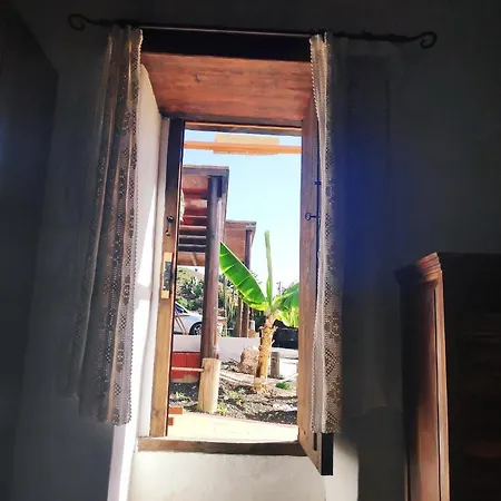 Lucia - La Lava Macher