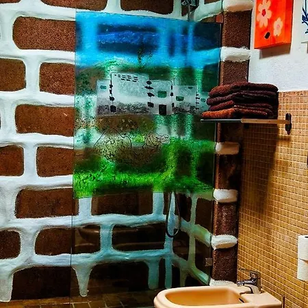 Lucia - La Lava Country house *