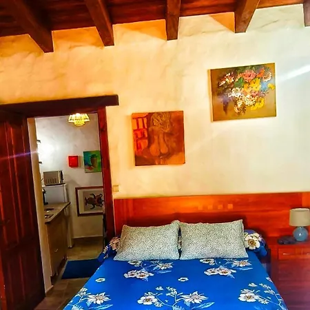 Country house Lucia - La Lava *