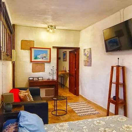 Lucia - La Lava Macher