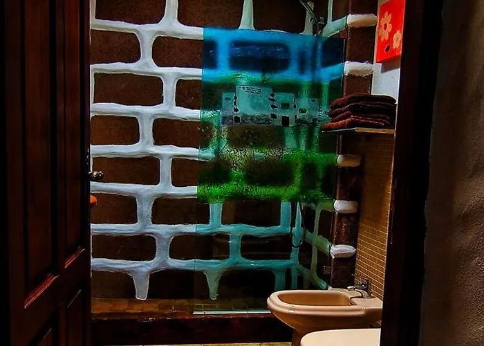 Lucia - La Lava * Macher